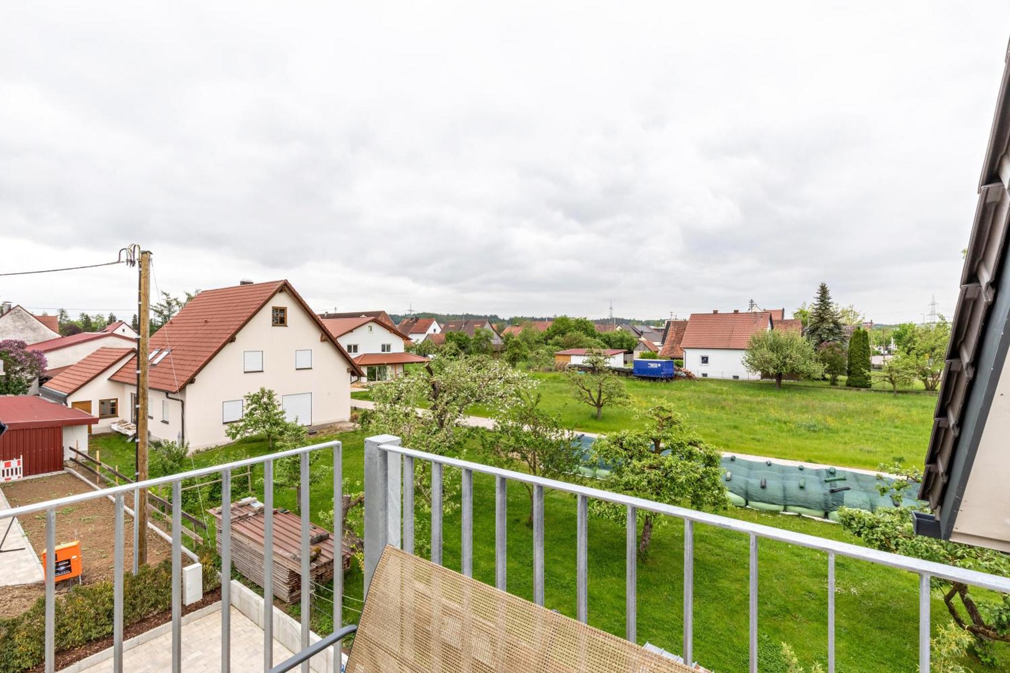 Studio 6 Parkside Apartments Guenzburg Luaran gambar