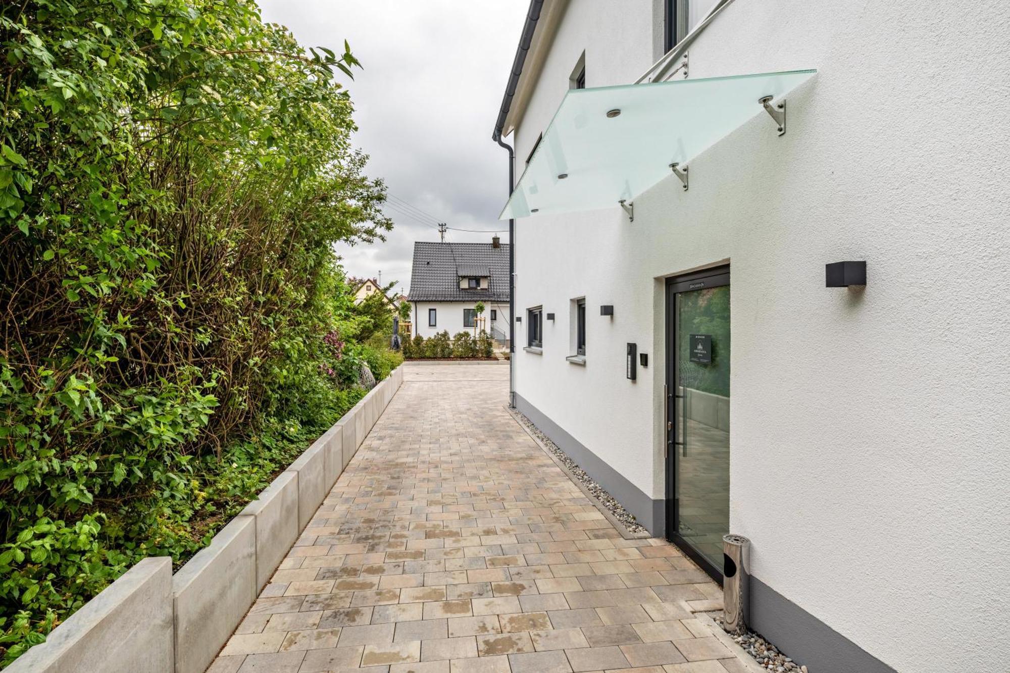 Studio 6 Parkside Apartments Guenzburg Luaran gambar